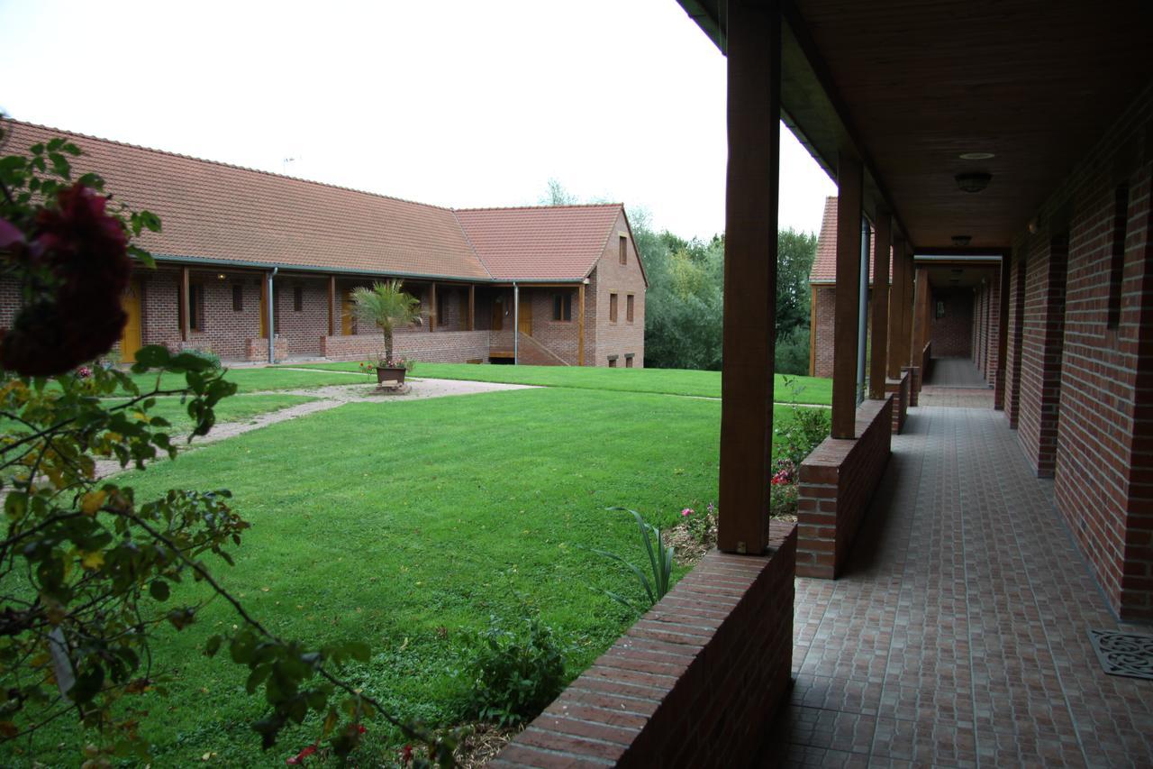 Hotel Les Charmilles De Mormal Landrecies Luaran gambar